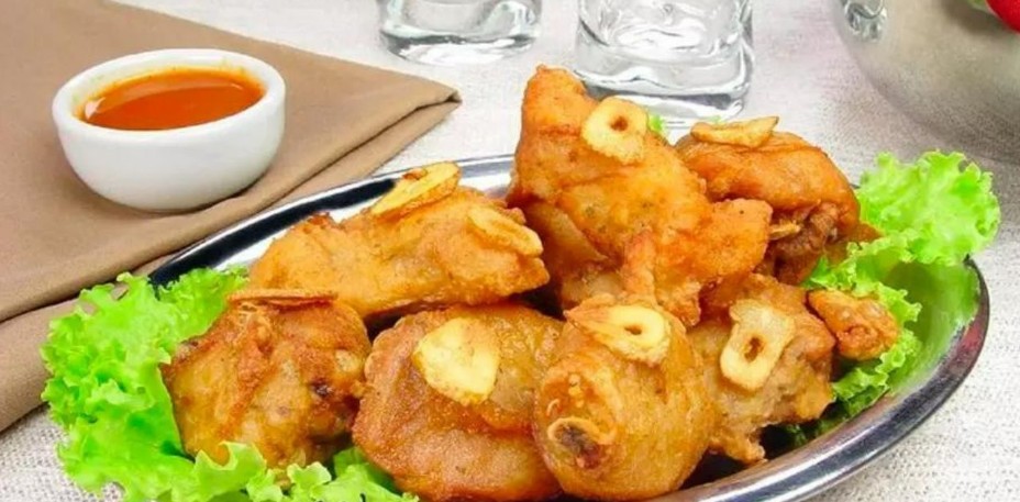 Frango à Passarinho